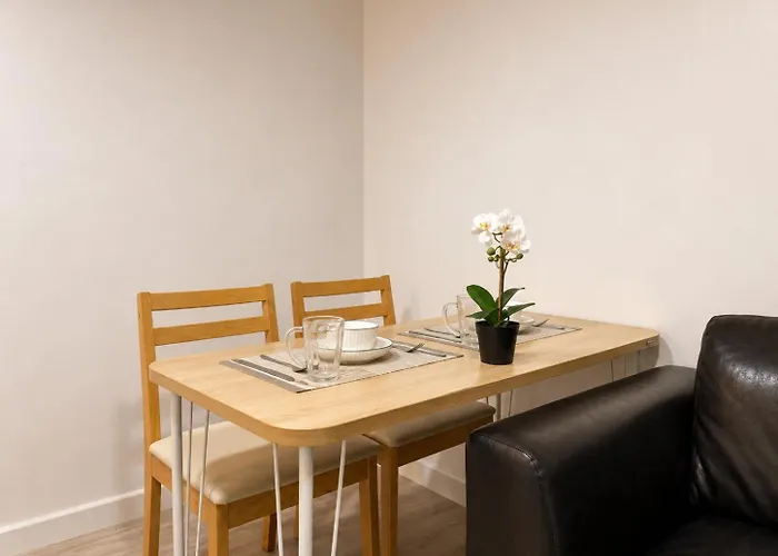 High Floor 1br For 3 Walk To Bts Center * Bangkok