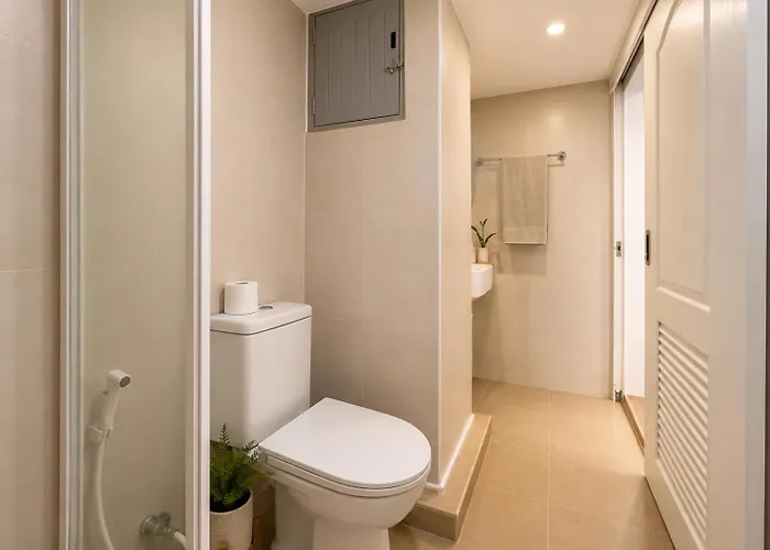 High Floor 1br For 3 Walk To Bts Center Apartment