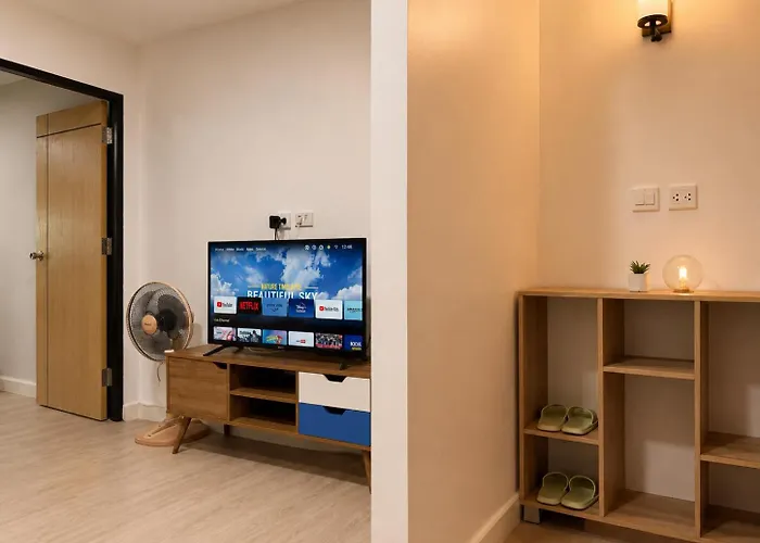 High Floor 1br For 3 Walk To Bts Center Apartment Bangkok
